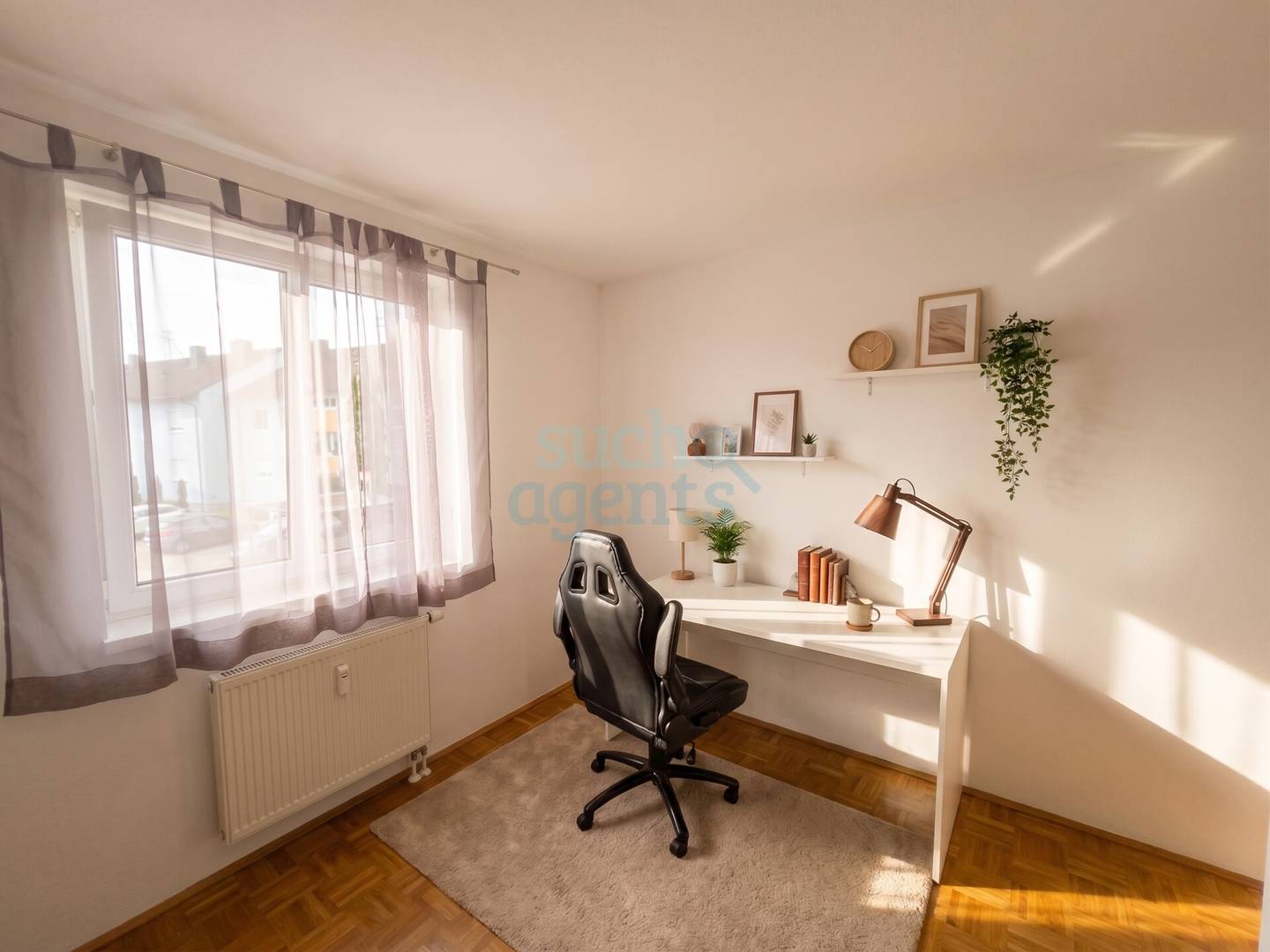 Wohnung mit Kamin und sonnigem Südbalkon