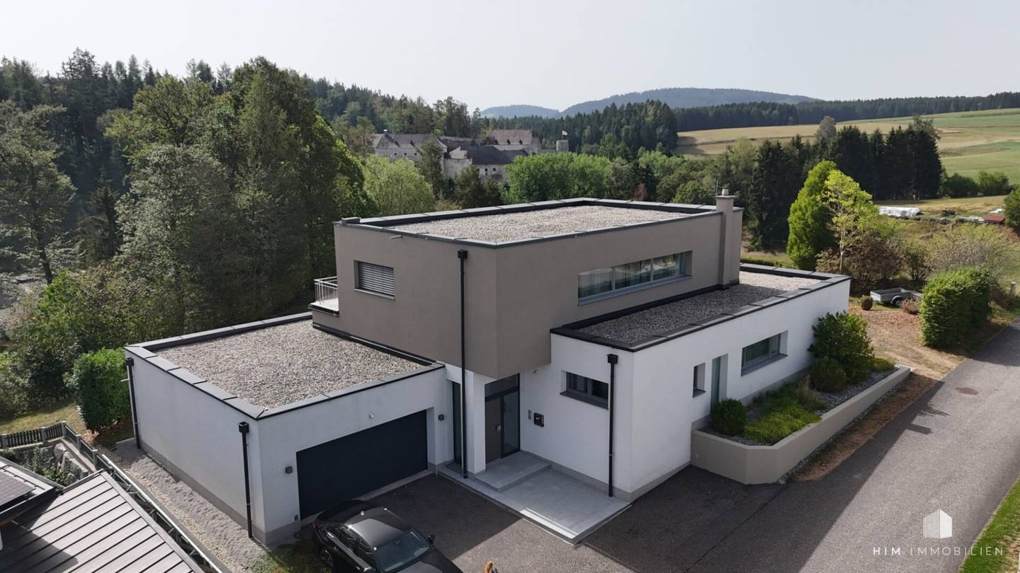 NEUWERTIG - Modernes, großzügiges Einfamilienhaus in ruhiger, zentraler Lage