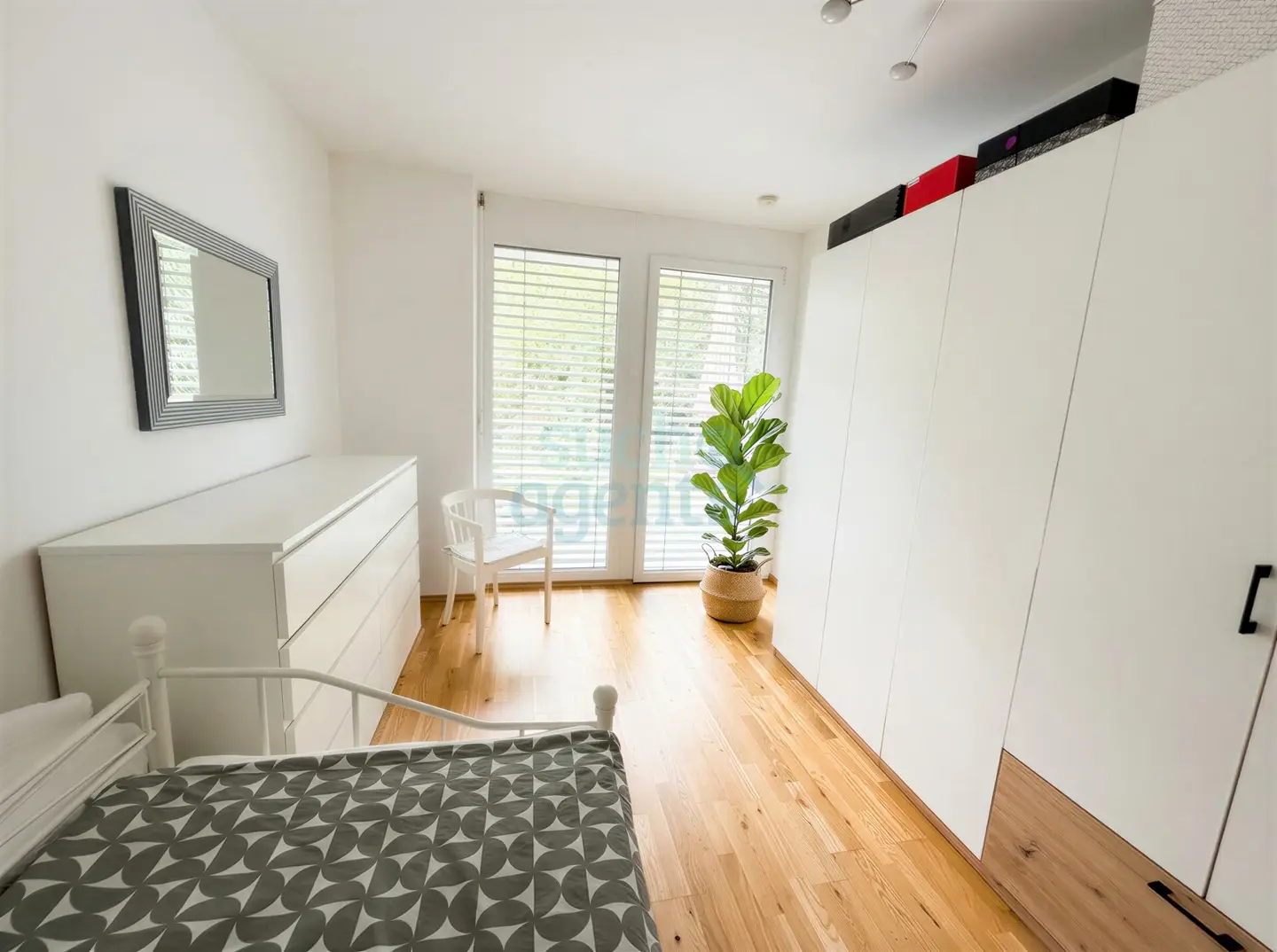 Accessible ground floor apartment with garden and terrace
