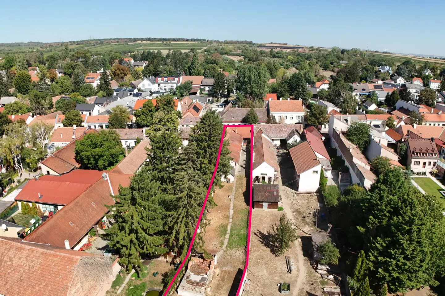 Interessante Entwicklungsliegenschaft mit Altbestand im Herzen von Stammersdorf