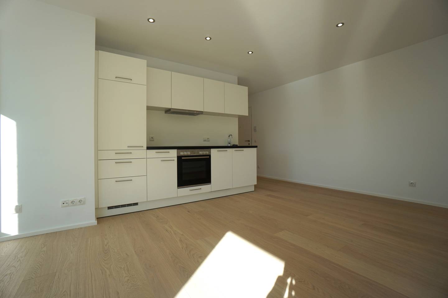 Charmante Wohnung mit Balkon und hochwertiger Einbauküche