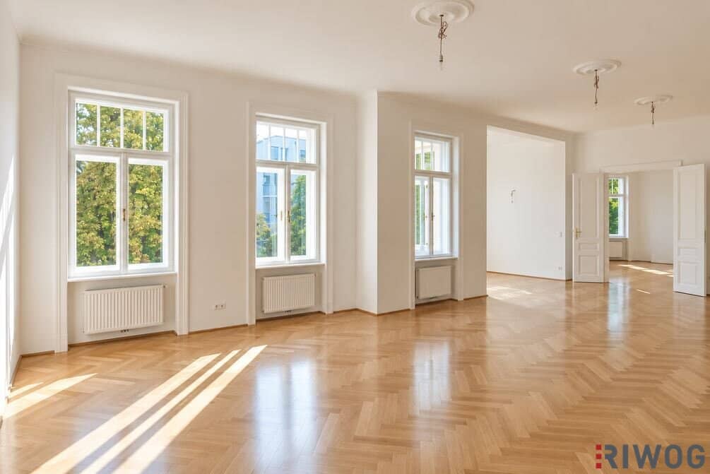 Althietzinger Cottage Luxury 6-Room Period Apartment