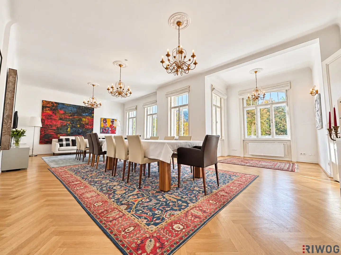 Althietzinger Cottage Luxury 6-Room Period Apartment