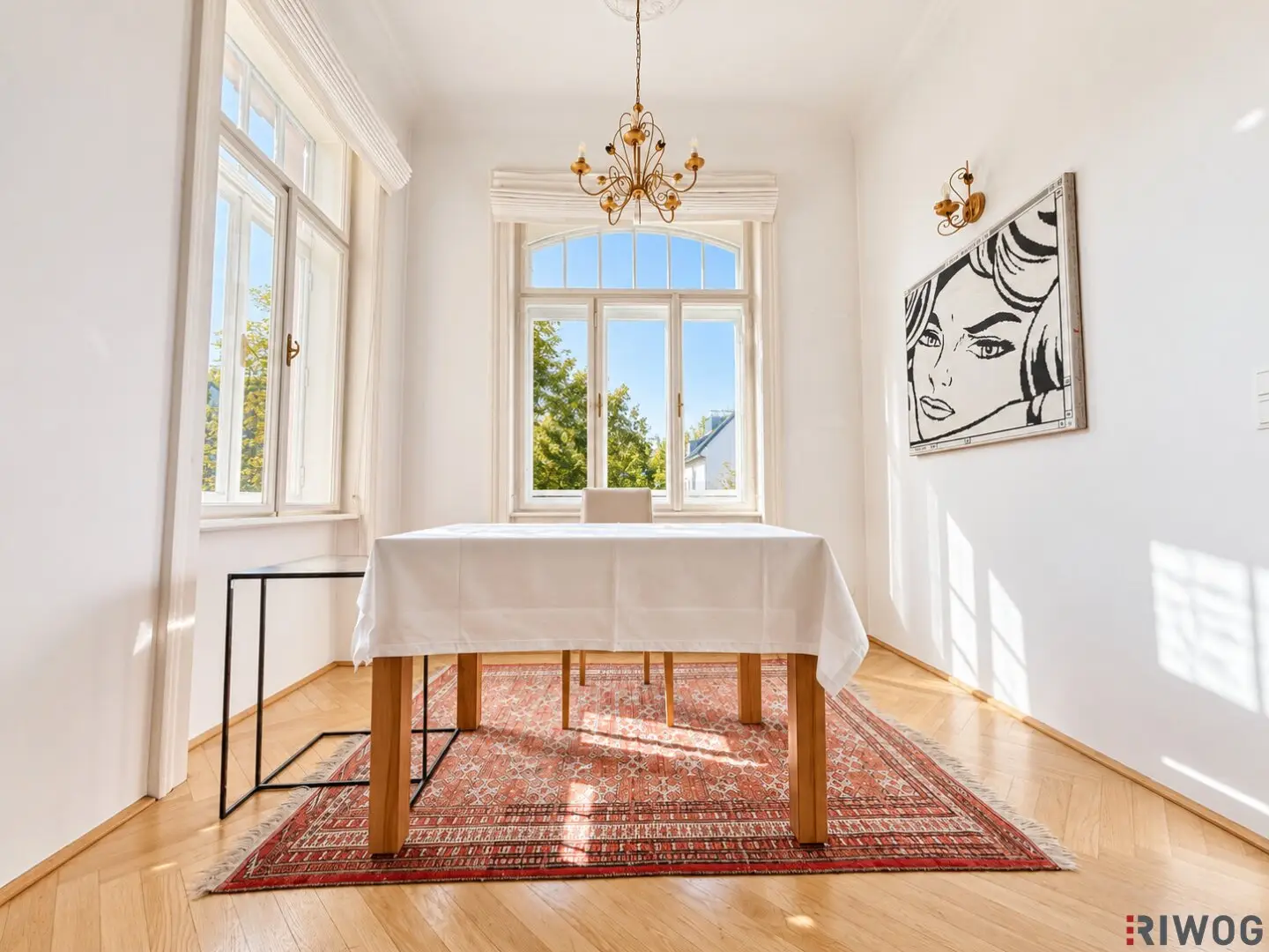 Althietzinger Cottage Luxury 6-Room Period Apartment