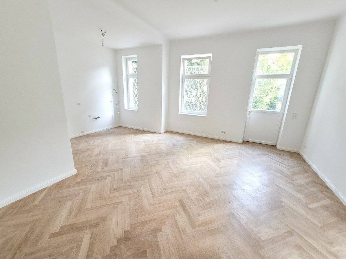 Generalsaniertes Schmuckstück inkl. 218 m2 Eigengarten in Bestlage Hietzings ! Jetzt Termin vereinbaren !