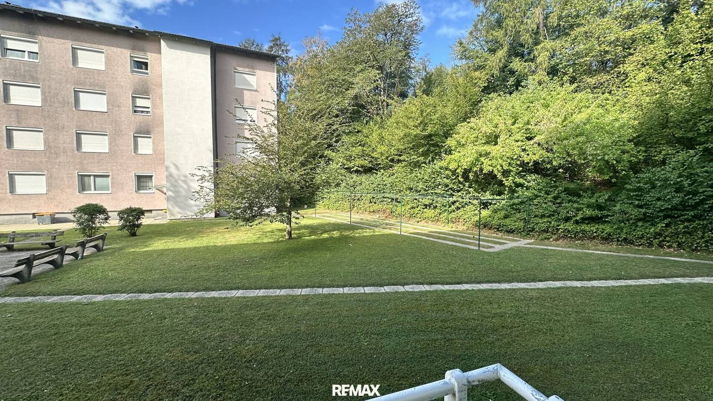 Modern 2-room apartment with loggia in Vöcklabruck