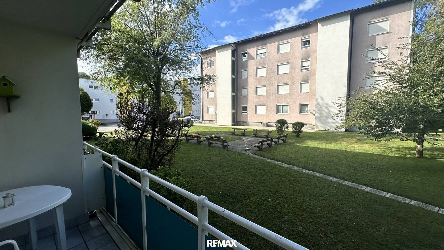 Modern 2-room apartment with loggia in Vöcklabruck
