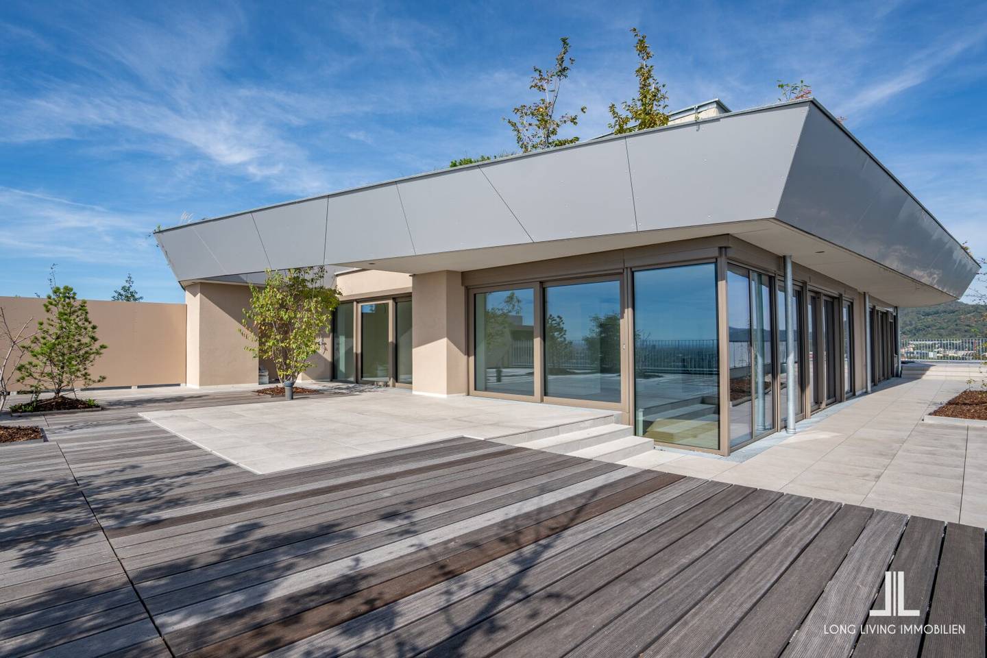 A Home Above the Clouds – Exclusive Penthouse Maisonette in the Green Tower