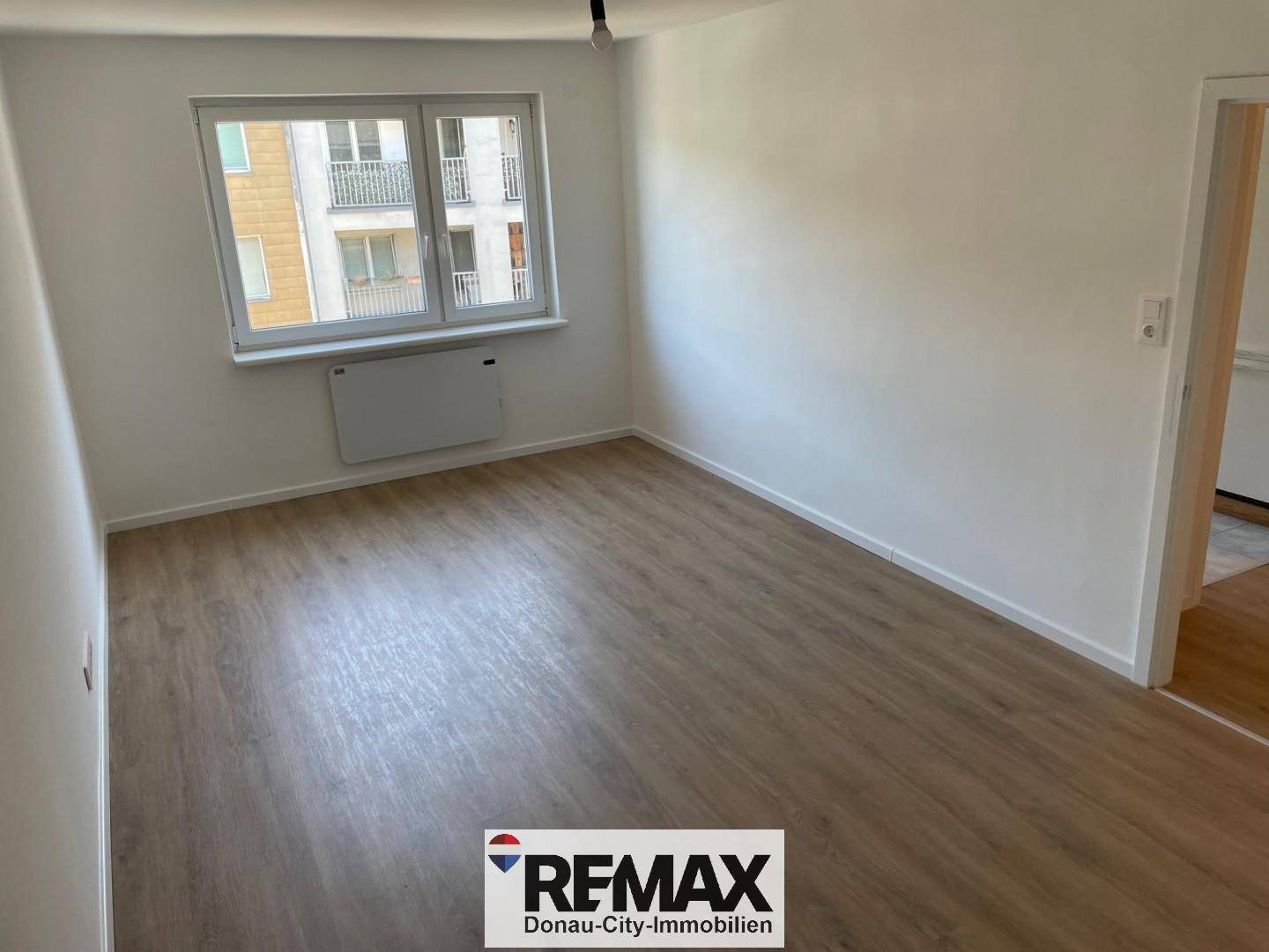 Helle sanierte Wohnung mit Lift und separater Küche