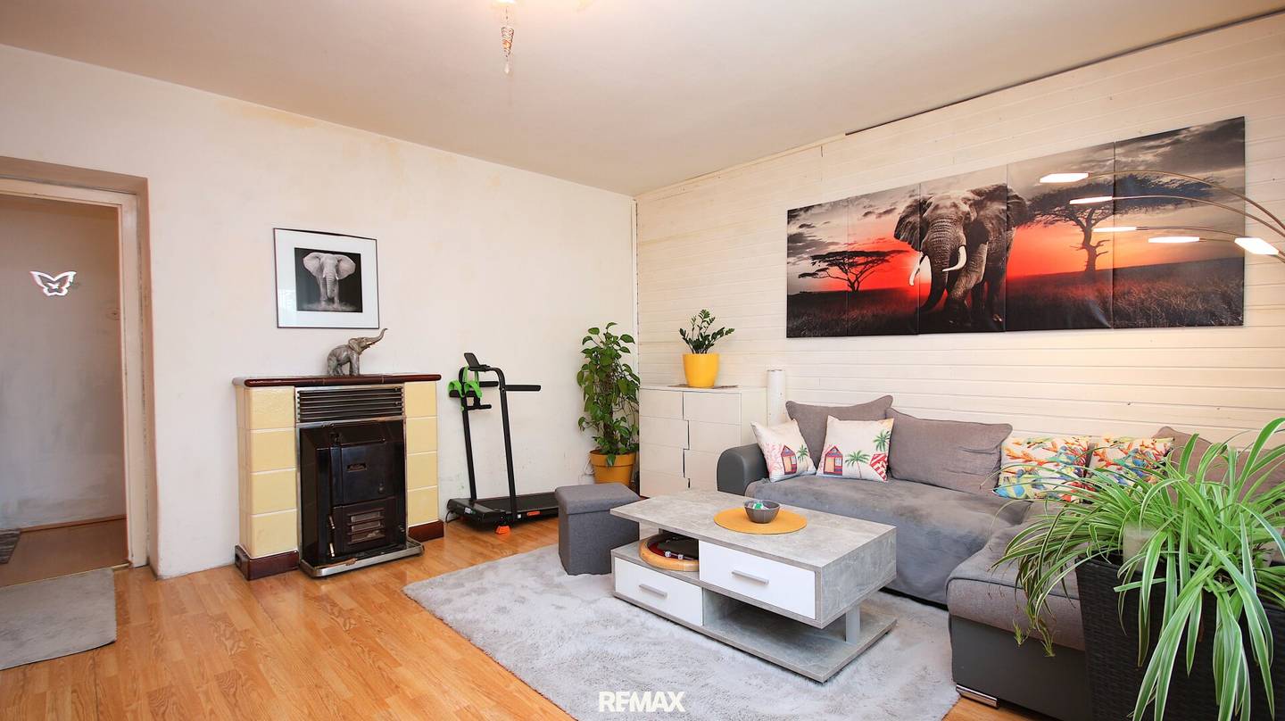 RENTED INVESTMENT APARTMENT: Quiet 3-room apartment with balcony