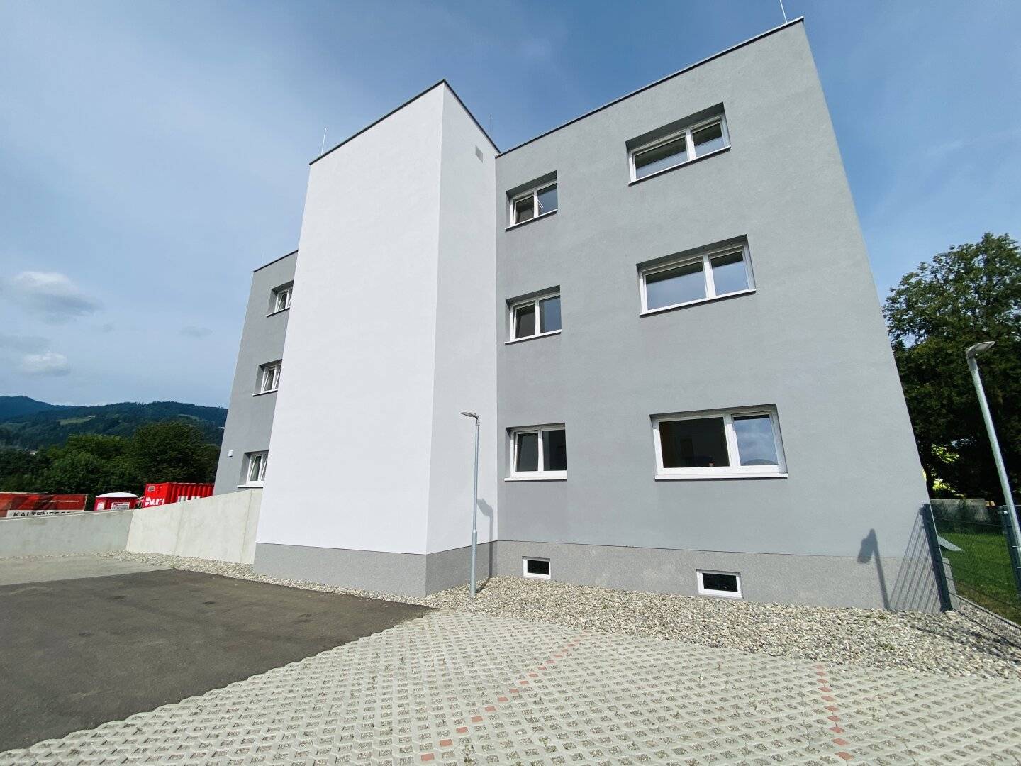 Top 6 - Fohnsdorf: exclusive rental apartment approx 82 m2 - first occupancy after renovation including balcony on 2nd floor