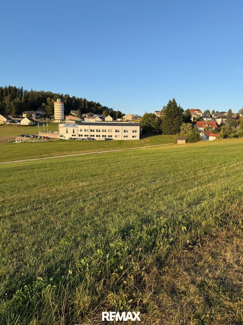 Attractive plot with potential near the town center