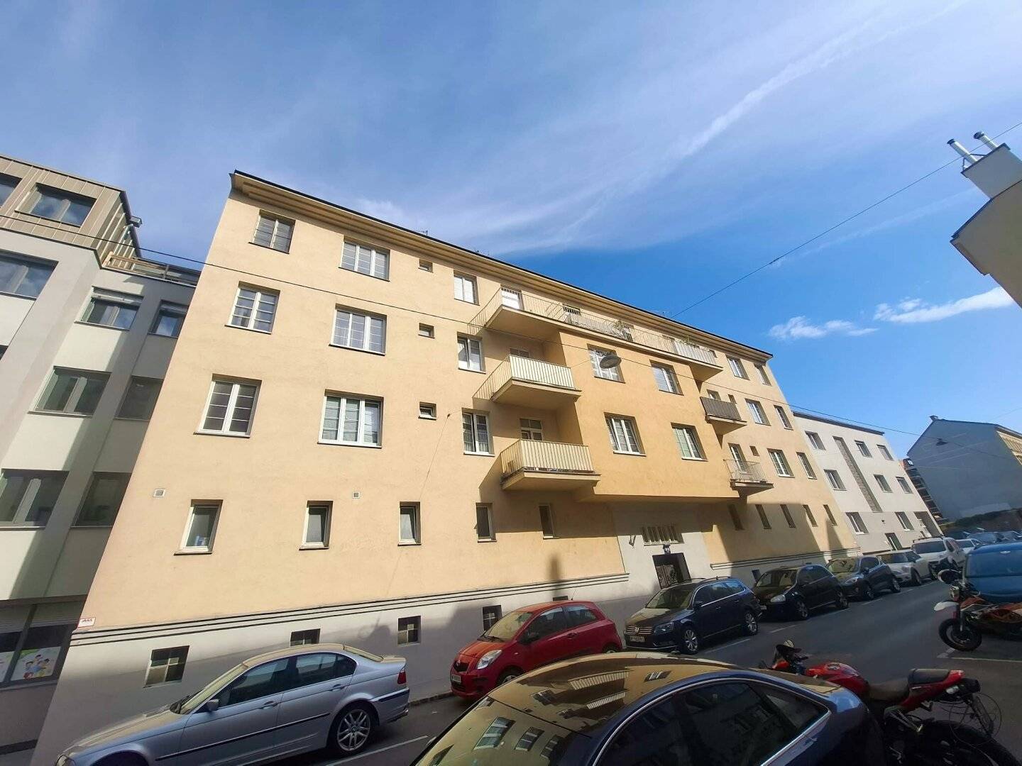 Quiet 1.5-room apartment near Westbahnhof for sale