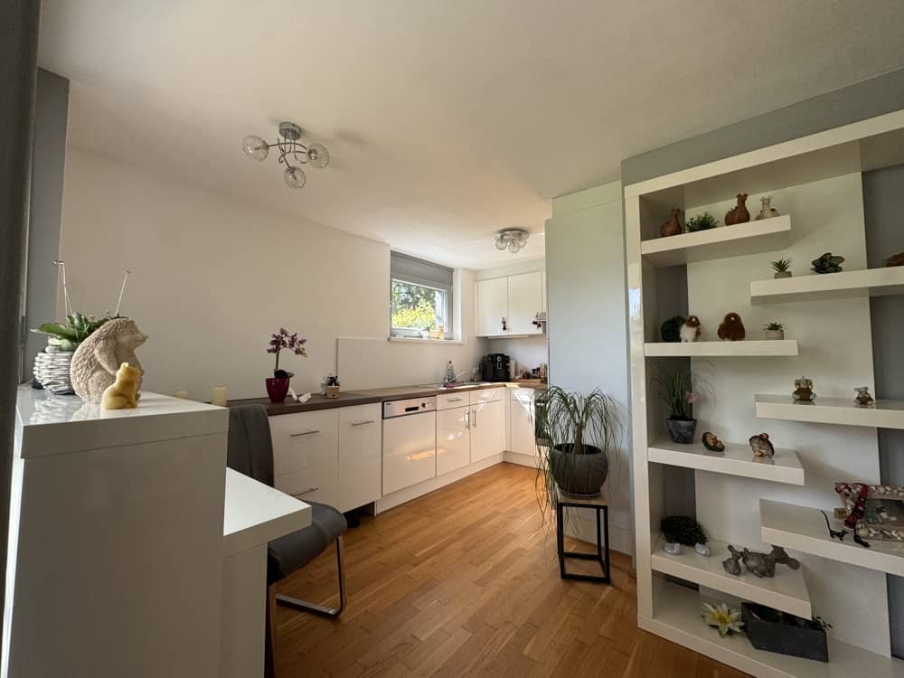 Quiet Erdgeschosswohnung with underground parking space