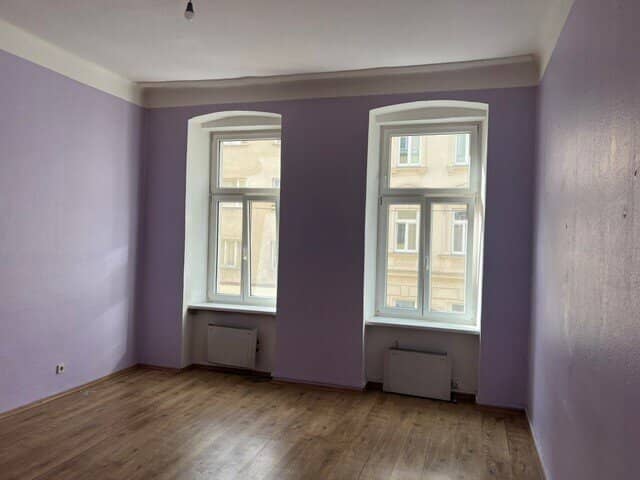 Renovierungsbedürftige Altbauwohnung mit Potenzial nahe Brunnenmarkt