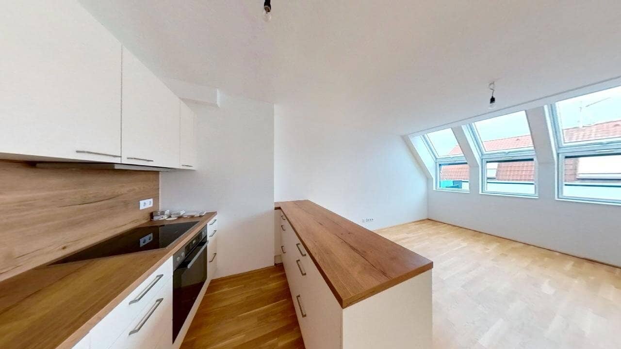 Attic apartment in Stammersdorf // Air conditioning, Terrace, Underground parking