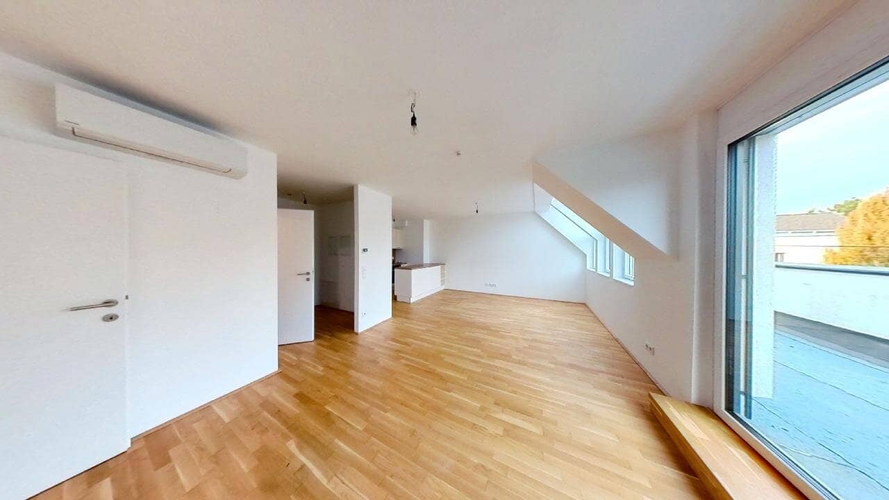 Attic apartment in Stammersdorf // Air conditioning, Terrace, Underground parking