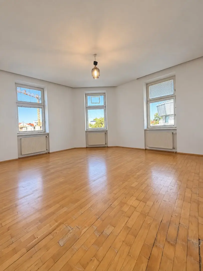 3-Zimmer-Altbauwohnung mit Gestaltungsmöglichkeiten – 1210 Wien