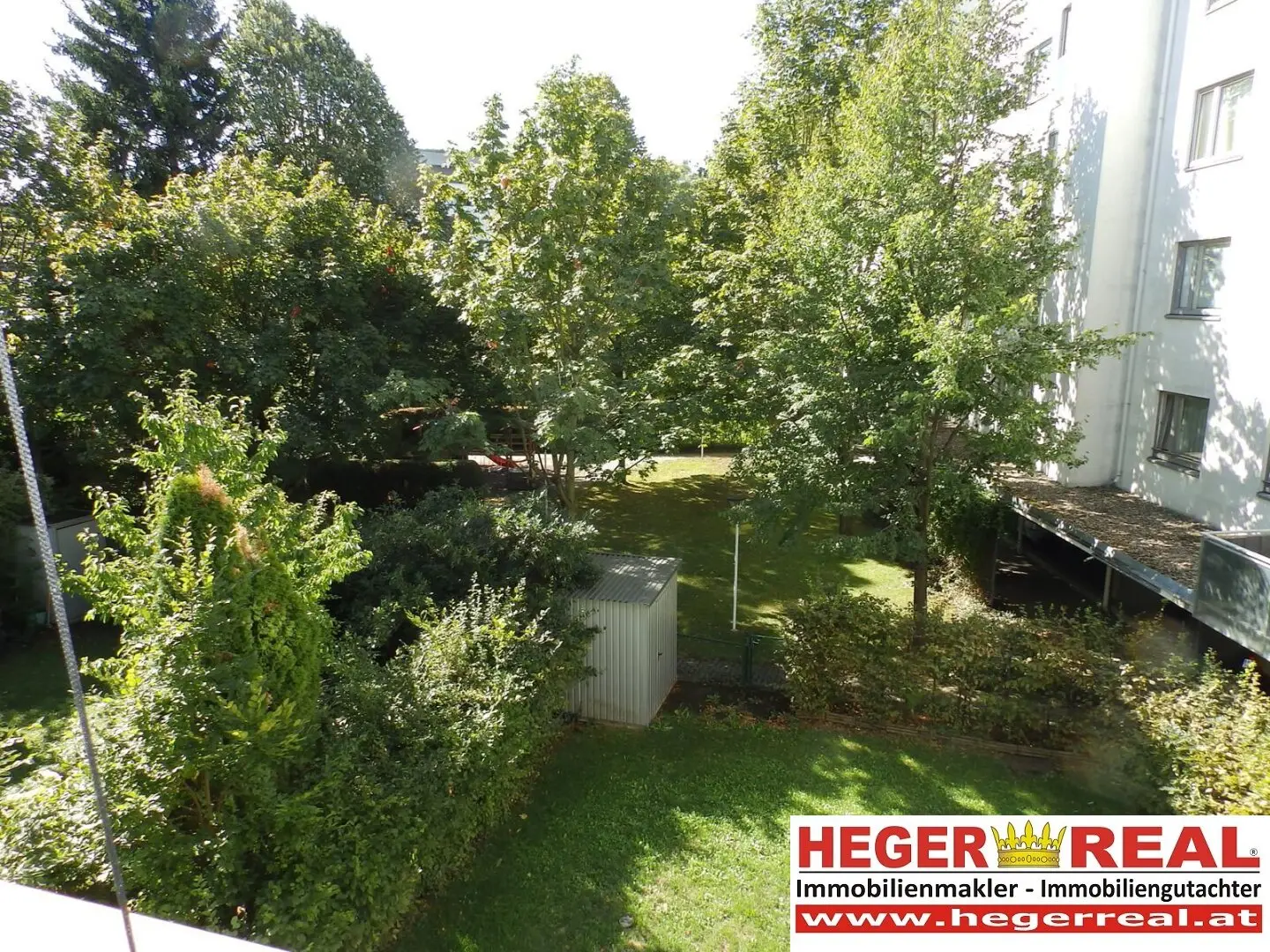 2 rooms large loggia elevator garage parking space