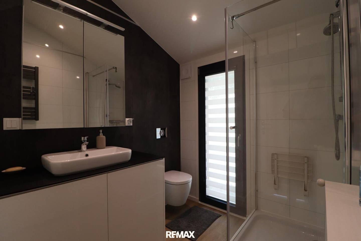 gardenHAUS – Premium Temporary Apartment in Grein