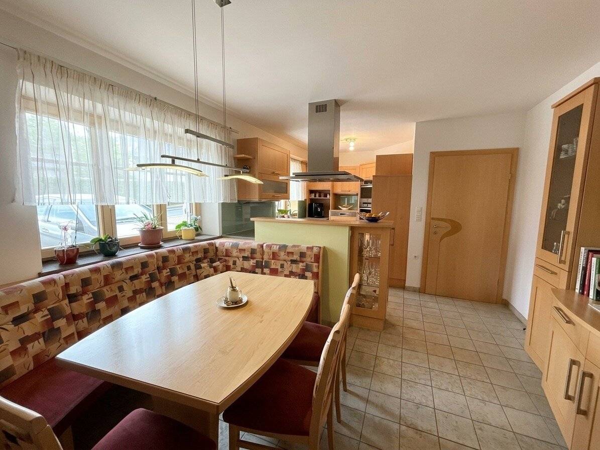 Unique dream house with large plot in Niederneukirchen