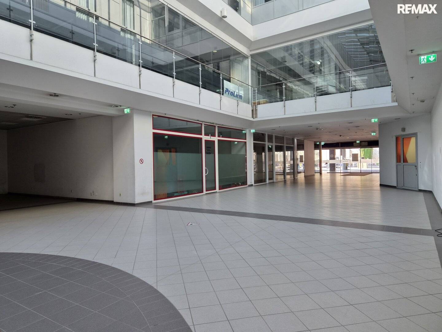Verkaufslokal in Toplage - Erstbezug nach Sanierung in Wiener Neustadt, 275m², zentrale Lage, verfügbar ab 2027!