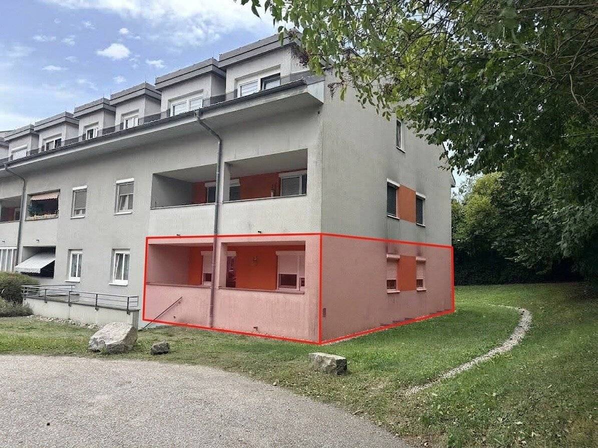 Großzügige 4-Zimmer-Wohnung mit Loggia, großem Kellerabteil &amp; Stellplatz in Enns