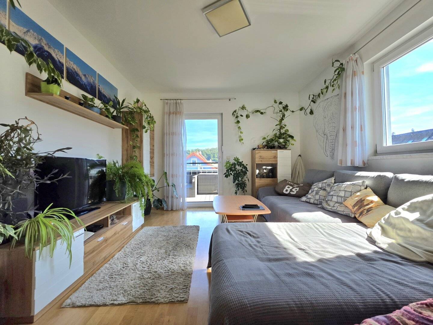 Sonnige und ruhige Wohnung in einem Zweifamilienhaus mit Garten und Balkon!