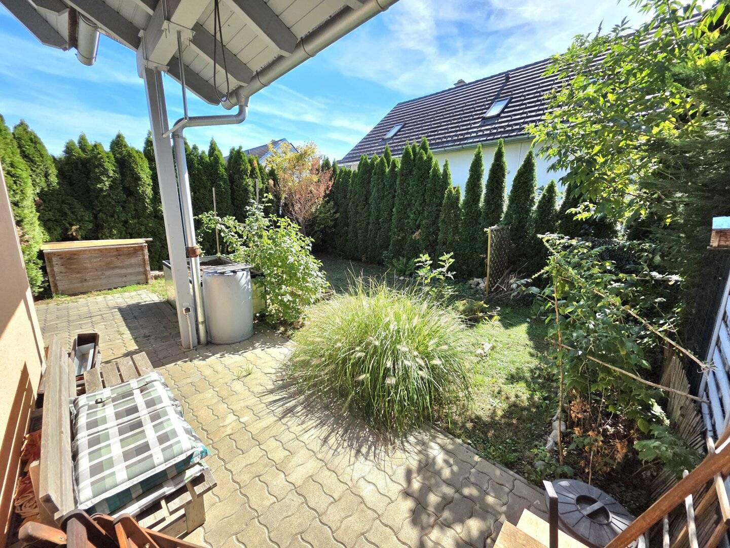 Sonnige und ruhige Wohnung in einem Zweifamilienhaus mit Garten und Balkon!