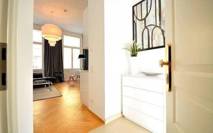 BRIGHT CITY APARTMENT IN TOP LOCATION | QUIET | ELEVATOR | NEAR MQ & MARIAHILFER STRASSE