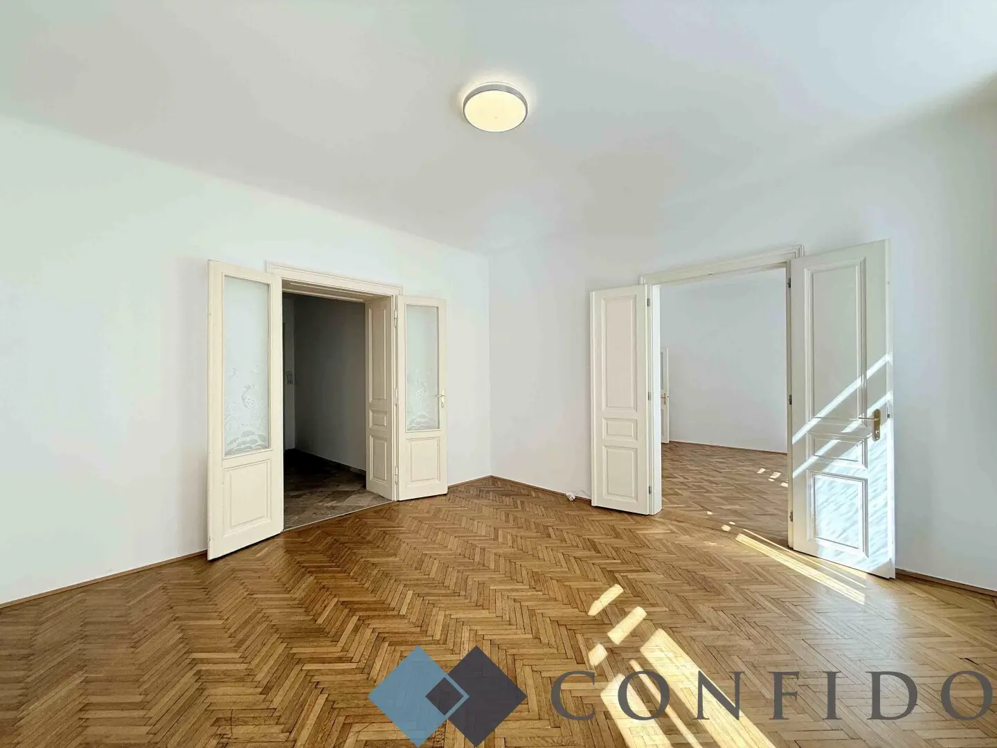CLUSIUSGASSE - 3 Zimmer Altbauwohnung mit Potenzial!