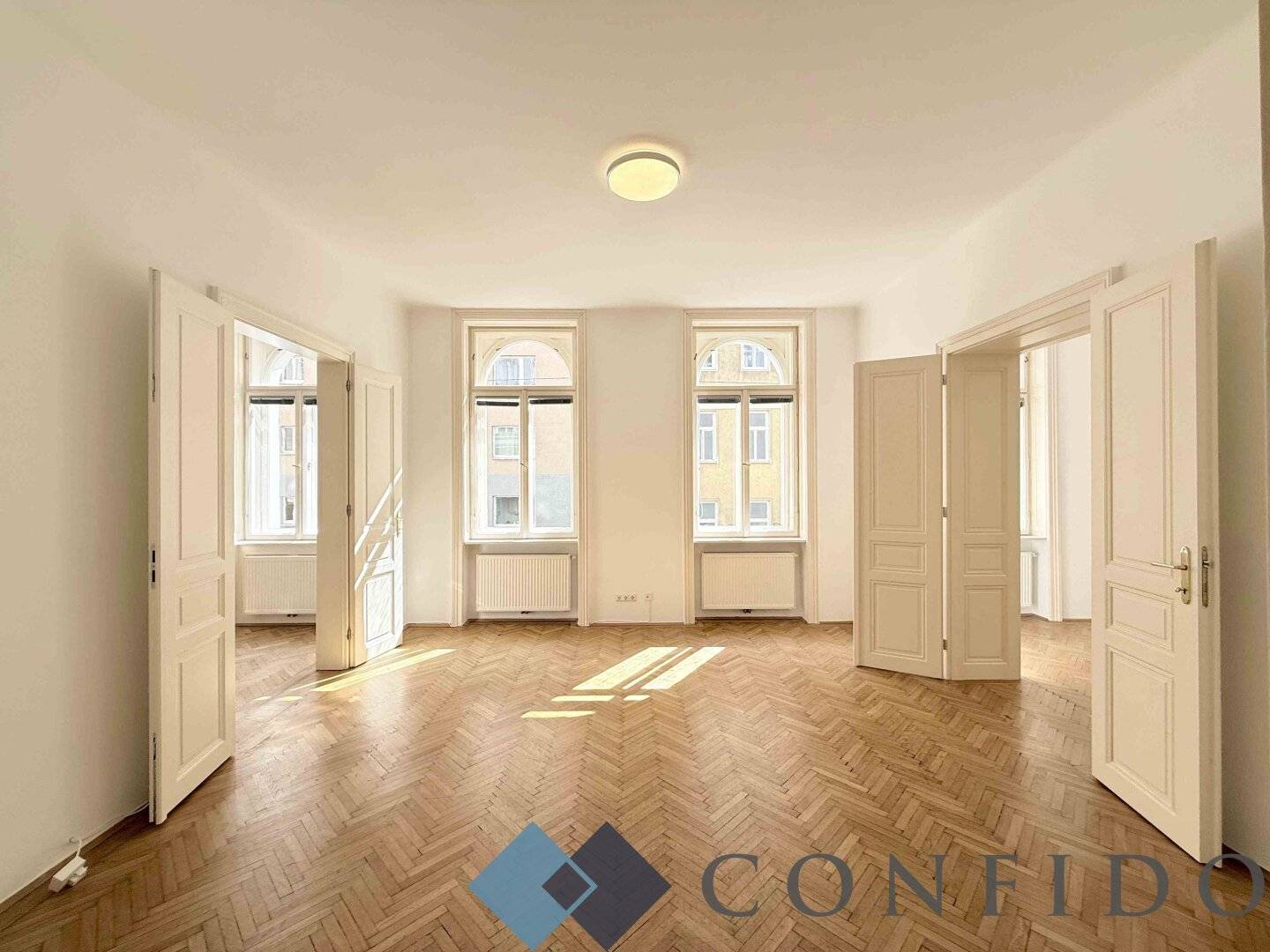 CLUSIUSGASSE -  3 Zimmer Altbauwohnung mit Potenzial!