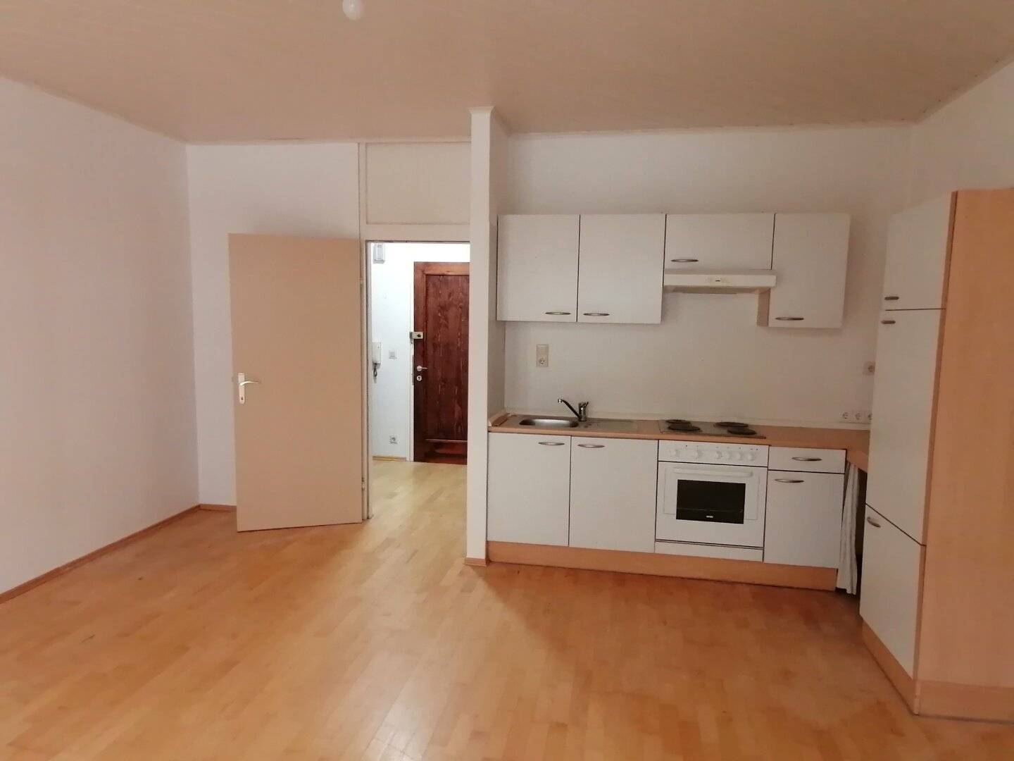 Charming studio with small garden
