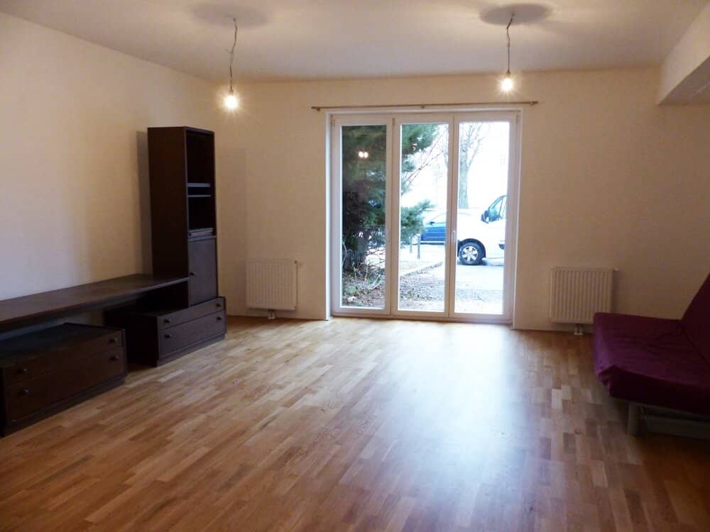 One-room apartment directly at Schlossplatz in Wolkersdorf - Top 1