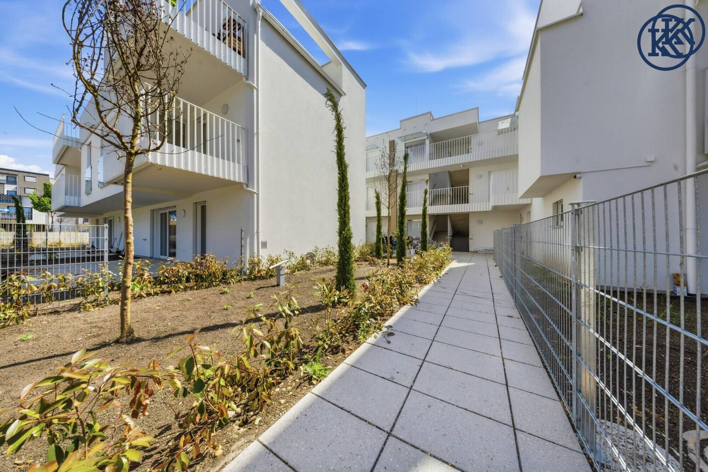 Penthouse-Eleganz pur: Exklusive DG-Einheit mit traumhafter Terrassenlandschaft