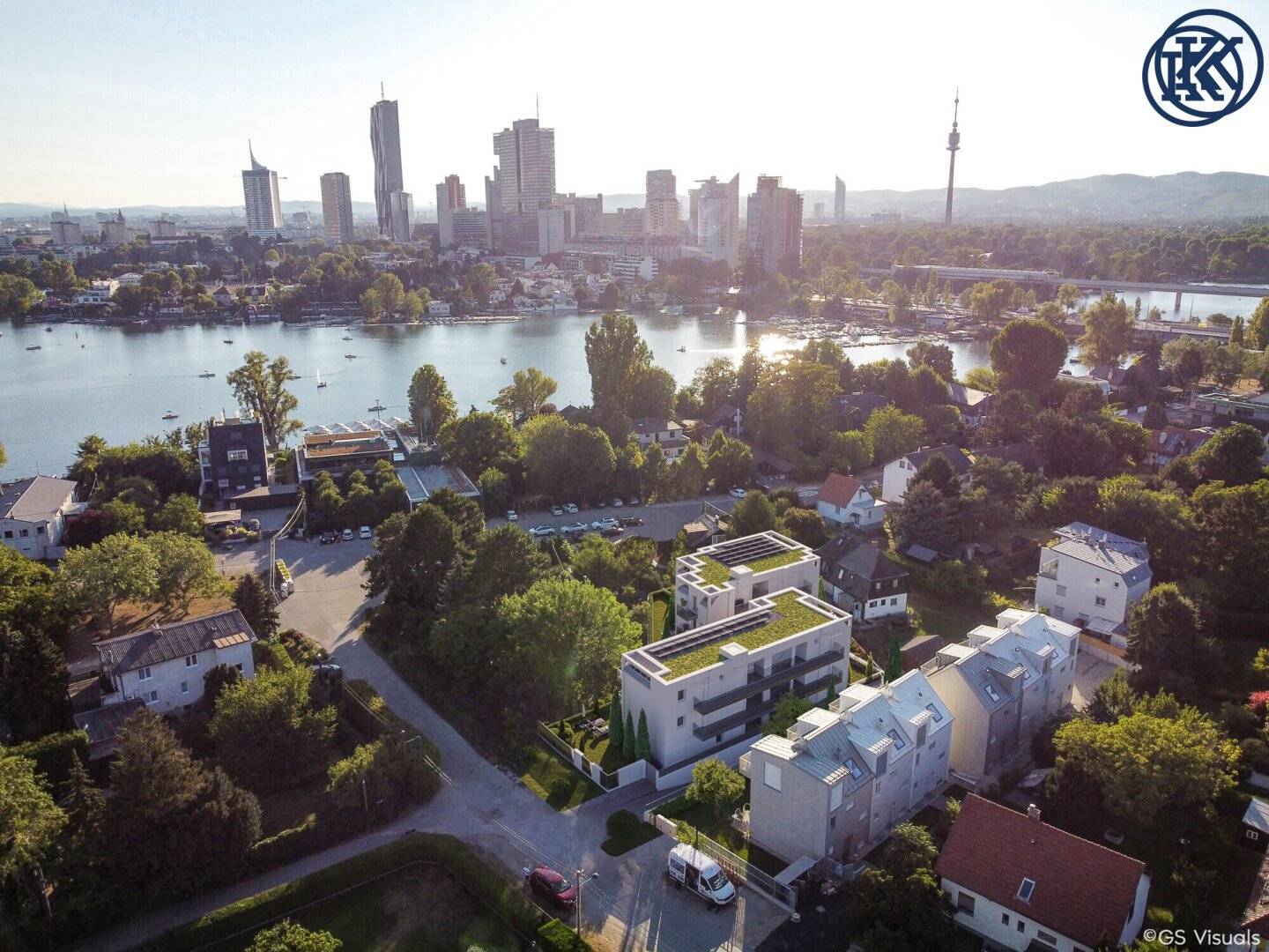 Affordable 2-room starter apartment (46 m²) with balcony – Ready for first occupancy directly at the Alte Donau