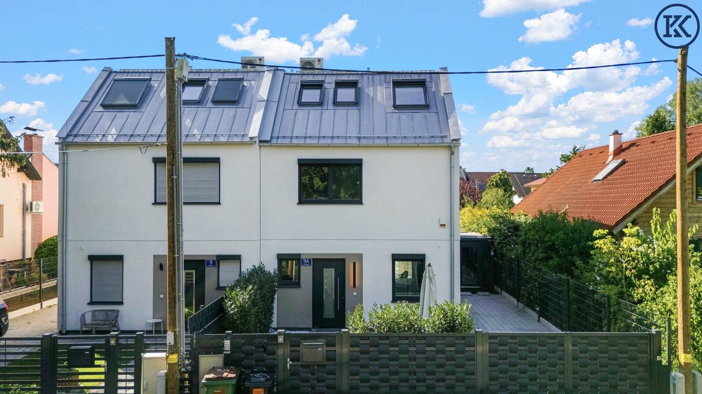 Dream home on freehold land – semi-detached house at the Alte Donau