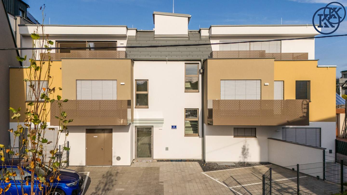 Act fast near UNO and Alte Donau: Top-floor terrace dream now temporarily at a special price