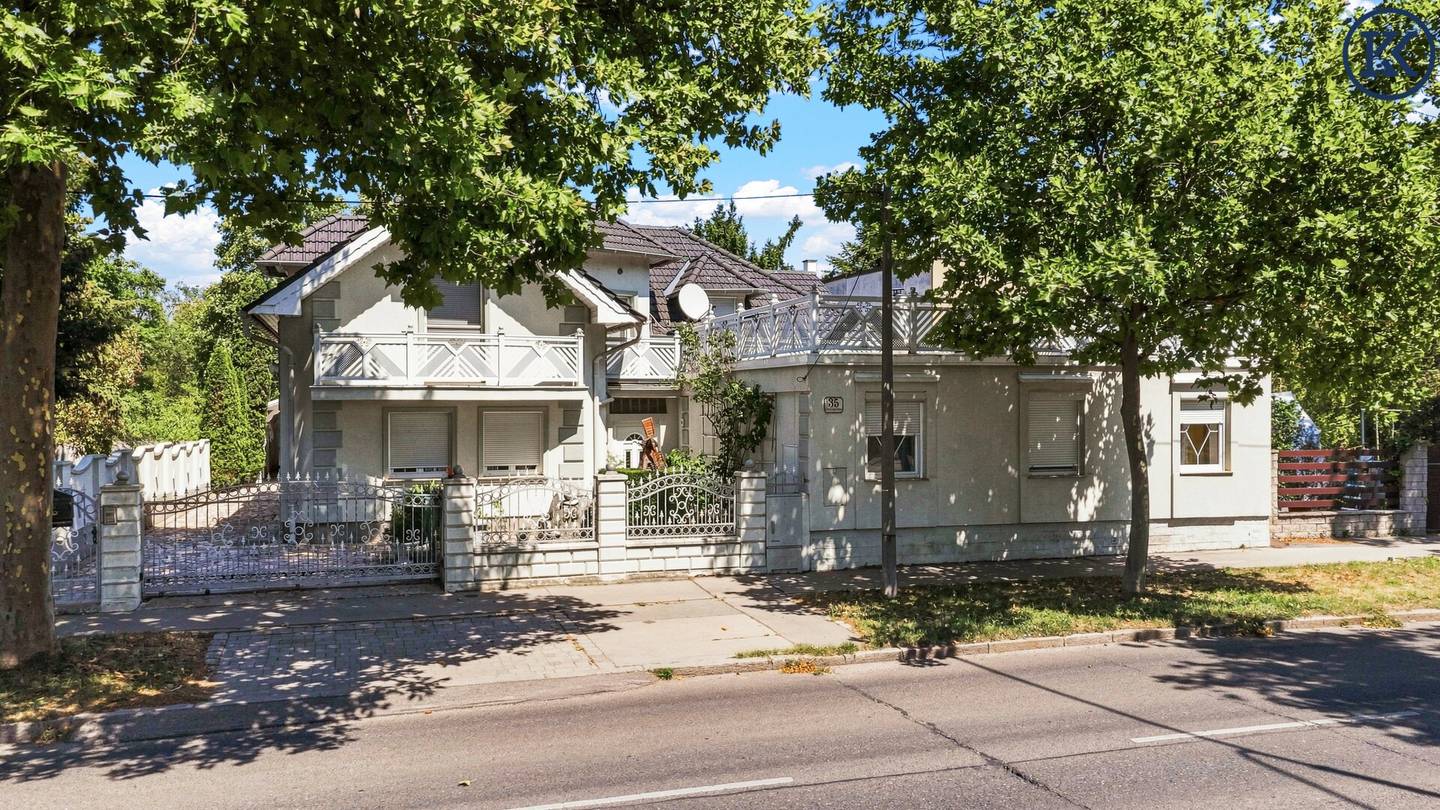 Zwei Häuser, ein Zuhause – Villa mit Charakter in Aspern