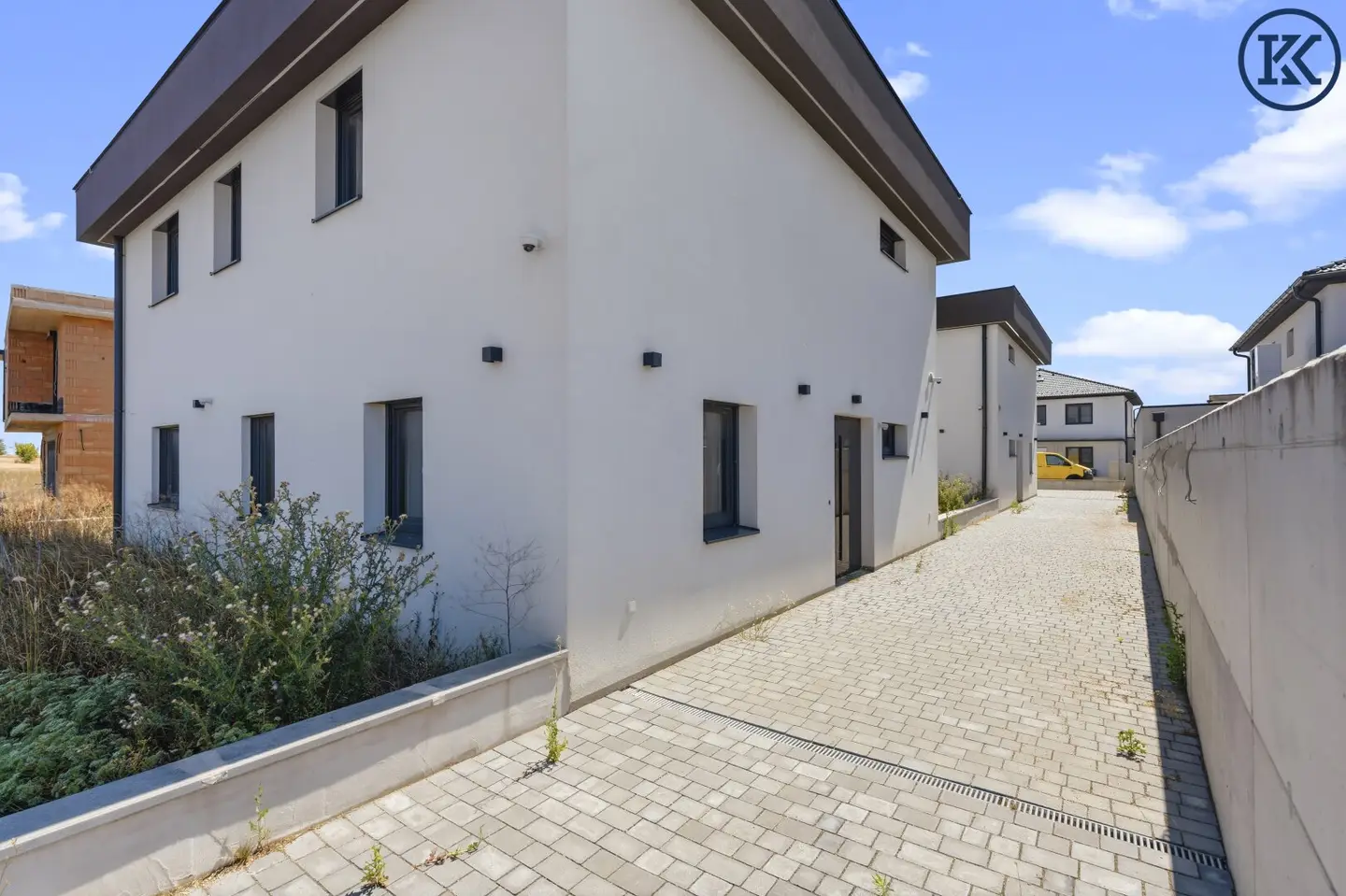 Erstbezug im Grünen – Modernes Wohnen vor den Toren Wiens