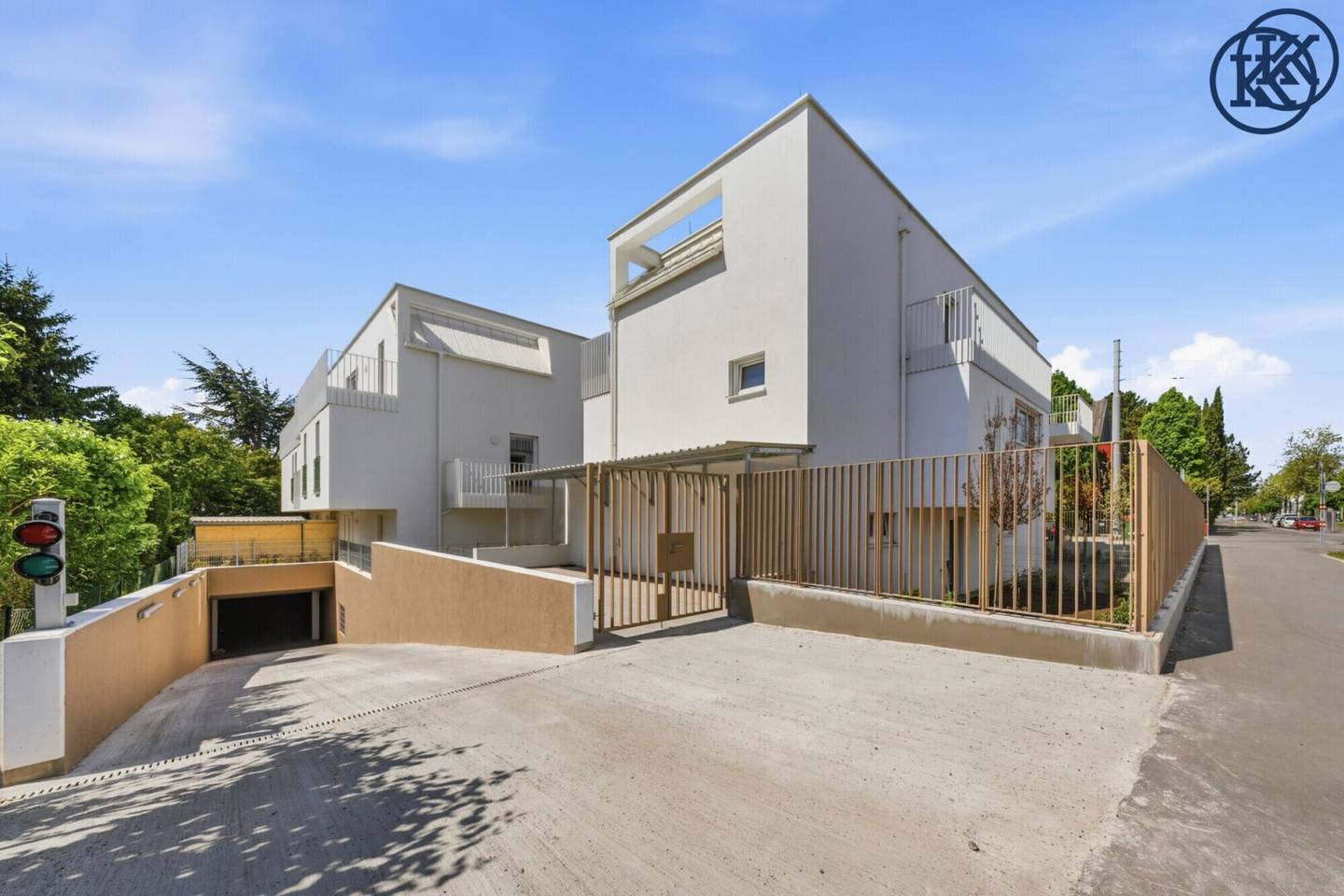 Exklusives Dachgeschoss-Juwel: Penthouse-Feeling mit weitläufiger Terrasse