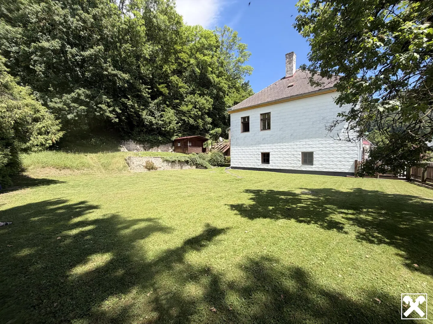 Spacious apartment with courtyard ideal for multigenerational living