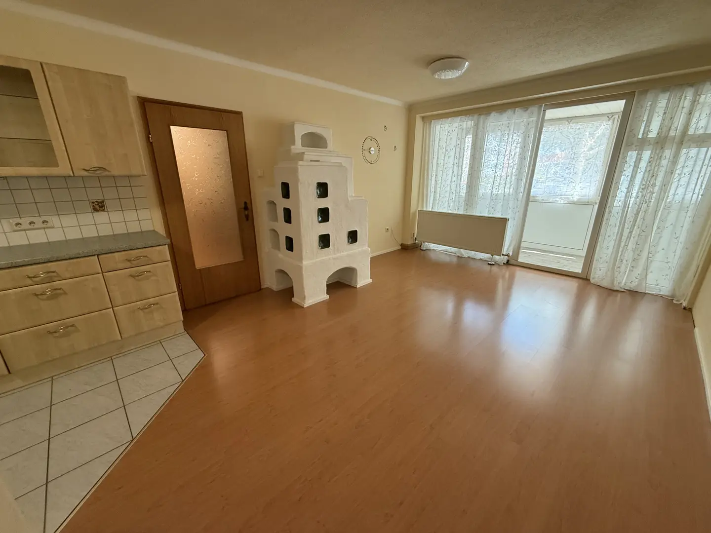 Ground floor apartment near the riverside with loggia