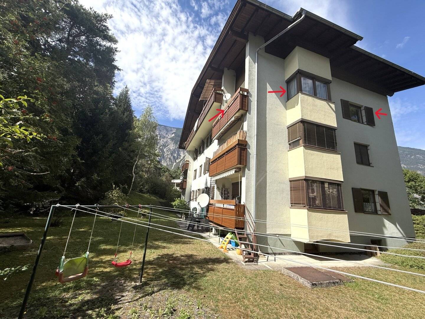 Spacious 4-room apartment with balcony in Ötztal-Bahnhof