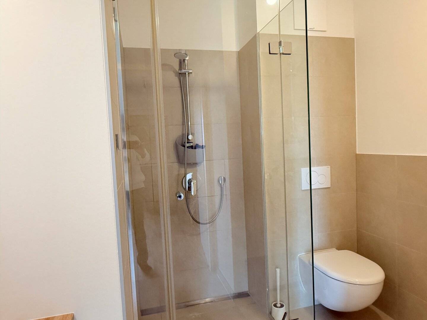 Edle 3- Zimmer-Wohnung mit großer Dachterrasse