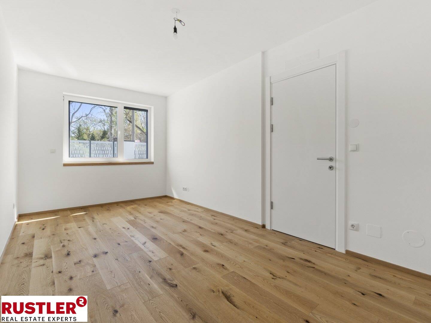 Erdgeschosswohnung mit Privatgarten und Loggia nahe Prater