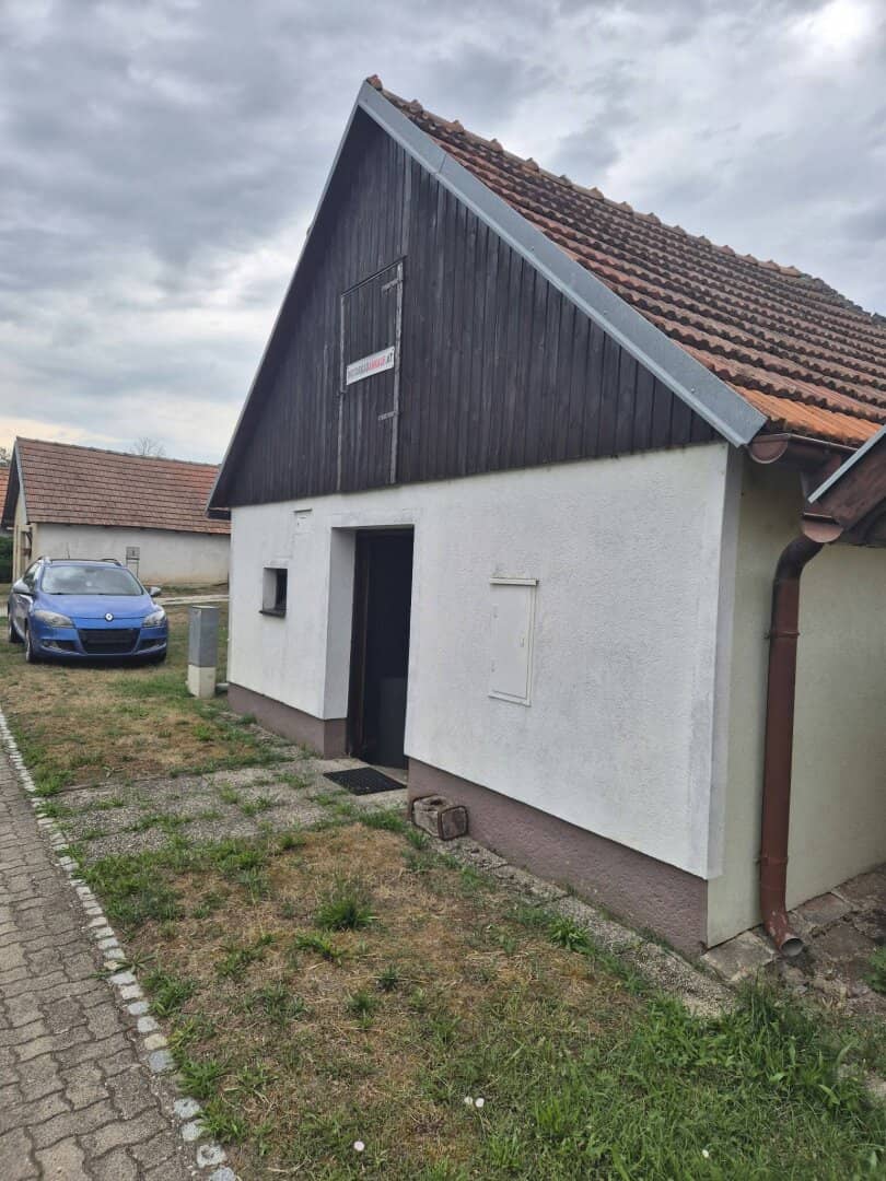 Prime location in Großkrut 31 m² large wine cellar near the Kellerberg Großkrut only 40 minutes from Vienna