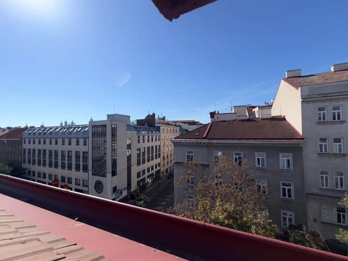 Permitted raw attic | 522 m² | Webergasse | Near U4 Friedensbrücke