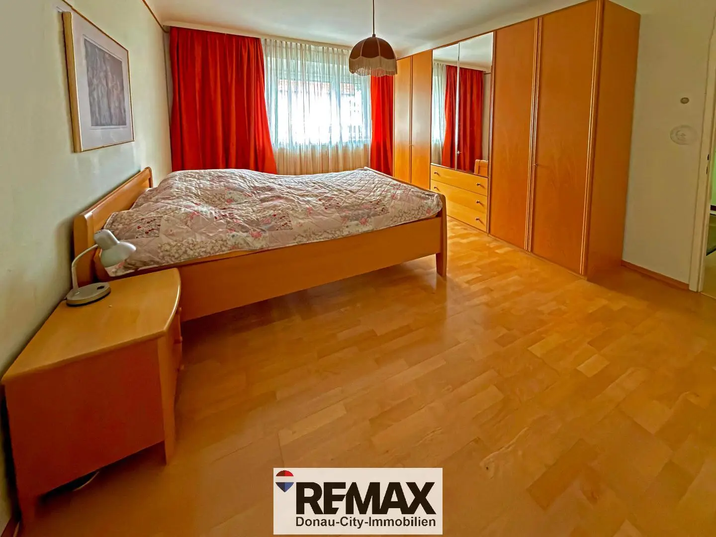 Quiet Wohnung centrally located near the station
