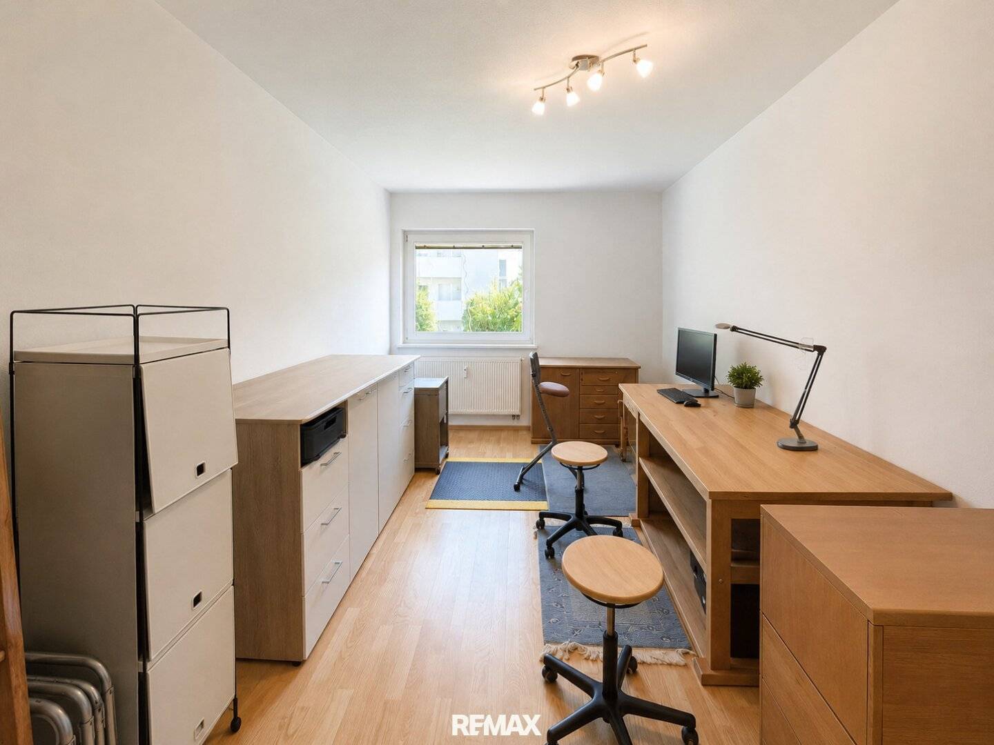 Sunny garden apartment with terrace in central location in Telfs